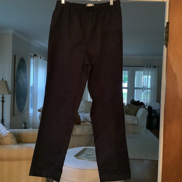 Drapers and Damon’s woman’s black slacks size 10 - Picture 2 of 4